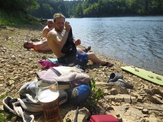 Repos avec les copains du camping.