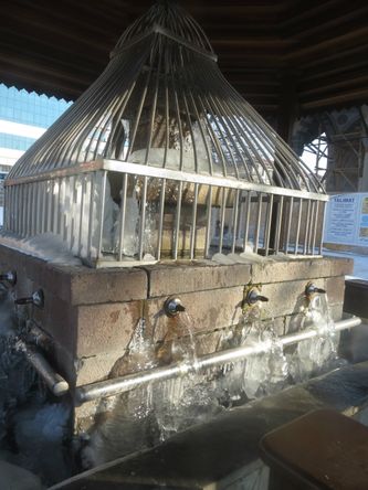  A Erzurum, par  moins quinze degrés, les volontaires aux ablutions sont rares!