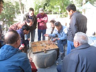 Une véritable partie d’échecs chinois … avec la police !
