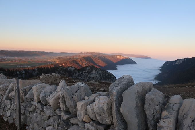 Le Creux-du-Van de bon matin.